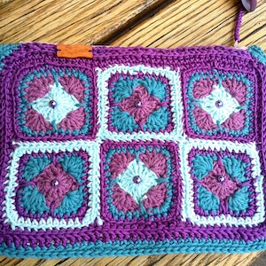 Borsa per cosmetici all'uncinetto, Granny Square all'uncinetto con cerniera ca. 22x13 x 2 cm, foderata con tessuto di raso