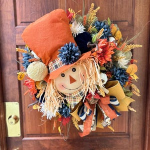 Scarecrow wreath for front door, fall harvest wreath with bow, Thanksgiving door decor, autumn farmhouse wreath