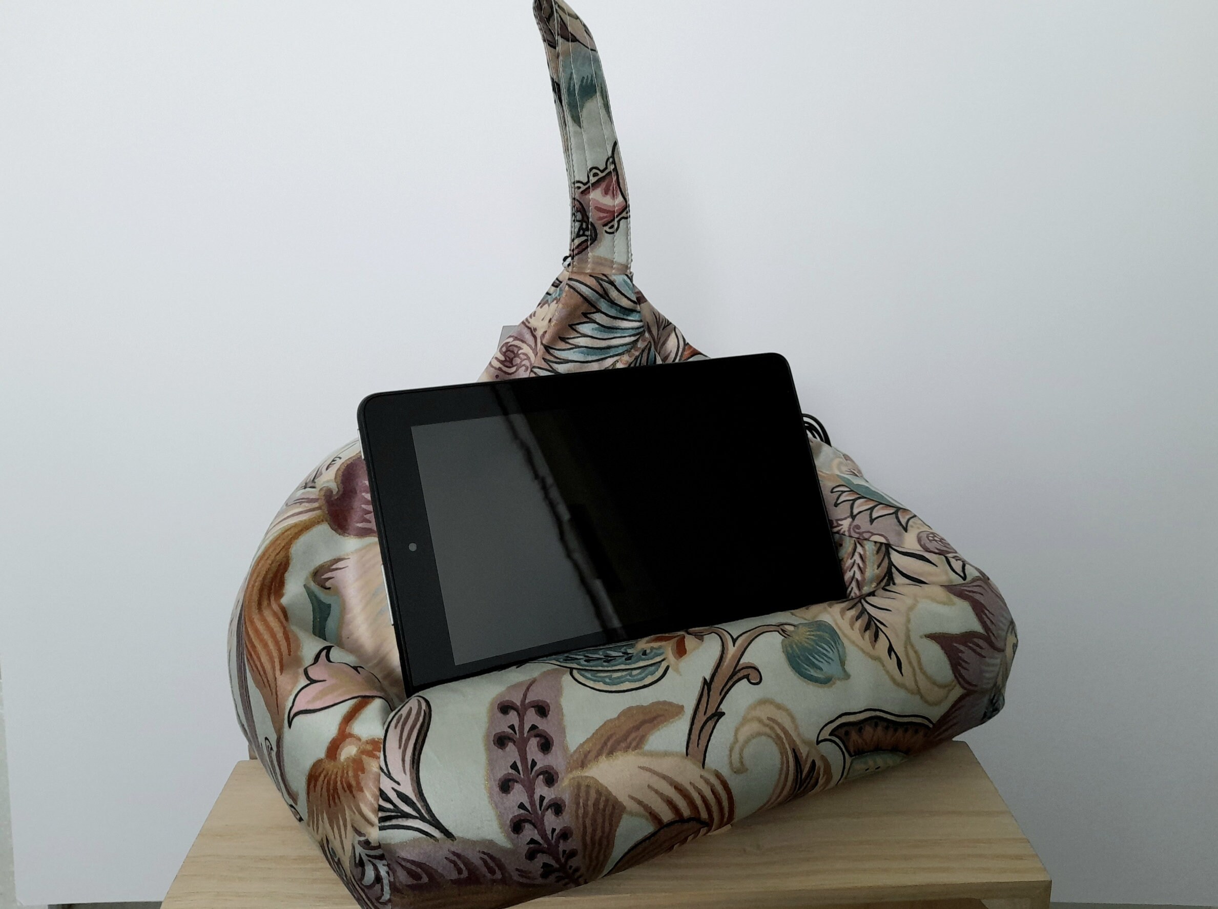 IPad/Kindle/Tablet Cushion Retro Etsy