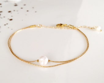 Single pearl gold filled bracelet,bridesmaid gift bracelet,adjustable pearl bracelet,bridesmaid jewelry,dainty gold jewelry,white anklet