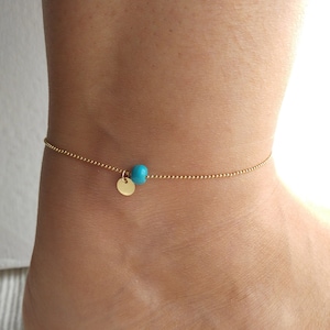 Tobillera de color turquesa dorado, tobillera delicada, pulsera de tobillo pequeña, joyería corporal, tobillera con cadena de bolas, joyería de pie con medalla de oro, tobillera de oro azul delicado
