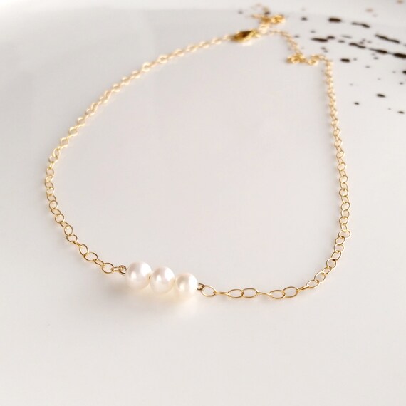 Aneneiceera Boho Collana con ciondolo di perle a strati Girocollo con perle Collana in oro Collana con ciondolo con perline Catena con clavicola con perline Gioielli da sposa Collane per donne