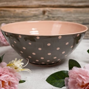 Large Salad Bowl, Ceramic Bowl,  Fruit Bowl, Handmade Bowl, Pottery Bowl, Pink and Gray Pattern, Big Serving Bowl - Grey with Pink Dots,