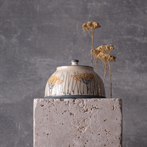 Pote com tampa de milefólio, açucareiro de cerâmica cinza e branca, decoração campestre francesa, presentes para anfitriões, decoração de mesa de outono para casa no lago, presente para novos proprietários
