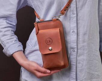Leather phone crossbody,Small leather crossbody,Personalized leather crossbody,Leather crossbody women,Leather phone purse,Leather phone bag