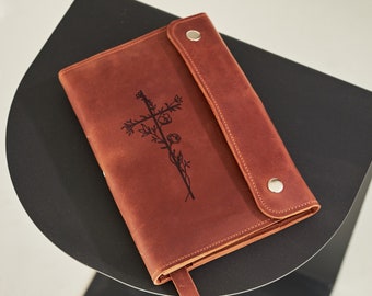 Personalized leather bible cover, Monogrammed bible case, Engraved leather bible cover, Leather bible cover with pocket, Custom bible cover