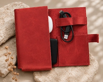 Leather charger roll up,Leather charger cable organizer,Leather cord organizer bag,Personalized cord organizer,Handmade leather charger case