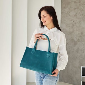 Minimalistische Ledertasche, Personalisierte Tragetasche für Frauen, Lederhandtaschen für Frauen, Damen Leder Geldbörse, Individuelle Ledertasche
