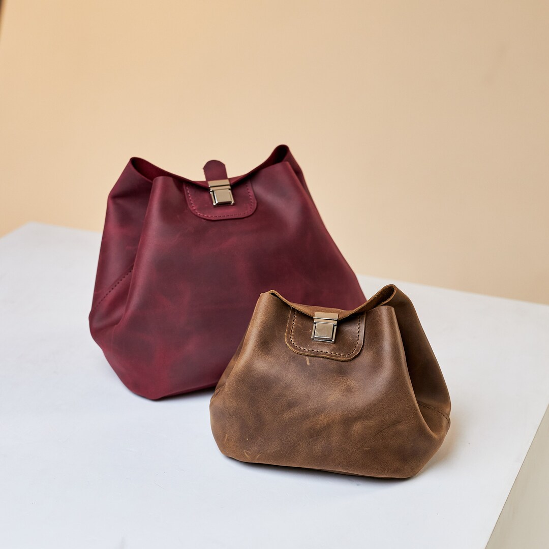 Leather Toiletry Bag Women,personalized Travel Makeup Bag,leather Cosmetic Case,monogrammed