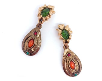 Vintage earrings with clip closure. Pendientes vintage con cierre de clip