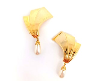 Vintage earrings with clip closure. Pendientes vintage con cierre de clip