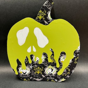Evil Queen - Villain - Poisonous Pumpkin