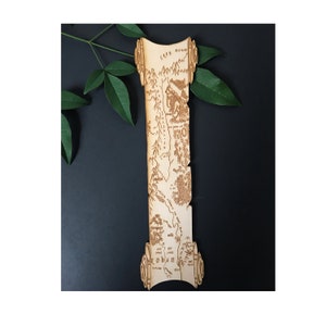 Mittelerde Rollkarte Lesezeichen aus Holz | Herr der Ringe Lesezeichen | Mittelerde Lesezeichen | Bücherwurm Geschenk | Personalisiertes Geschenk