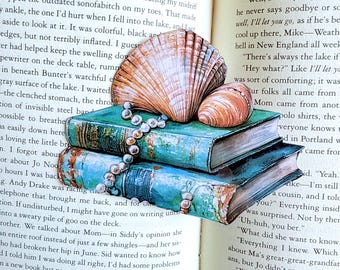 Mermaid Treasures Bookmark | mermaidcore | book lover Bookmark | ocean Bookmark | booklover gift | Gift for Book Lover | bookmark gift