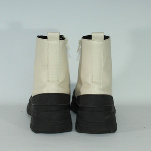 Used Women's Ivory Faux leather & Black Rubber ZARA Zip Round Toe Casual Ankle Boots Size 5 / 38 image 5