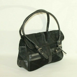 Vintage Women&#39;s Black Patch Suede & Look Leather Magnetic Snap Hand Bag Shoulder Bag