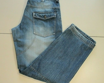 Vintage męskie jeansy WRANGLER w kolorze niebieskim z zamkiem błyskawicznym i prostą nogawką Faded Western Jeans rozmiar 33 / 44 L 33