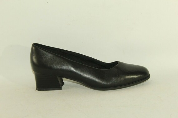 black leather mid heel court shoes