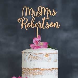 Pastel de boda personalizado, topper de pastel de boda personalizado de Sr. y Sra., suministros de decoración de pasteles, topper de pastel de nombre personalizado, topper de pastel rústico, señor y señora imagen 1