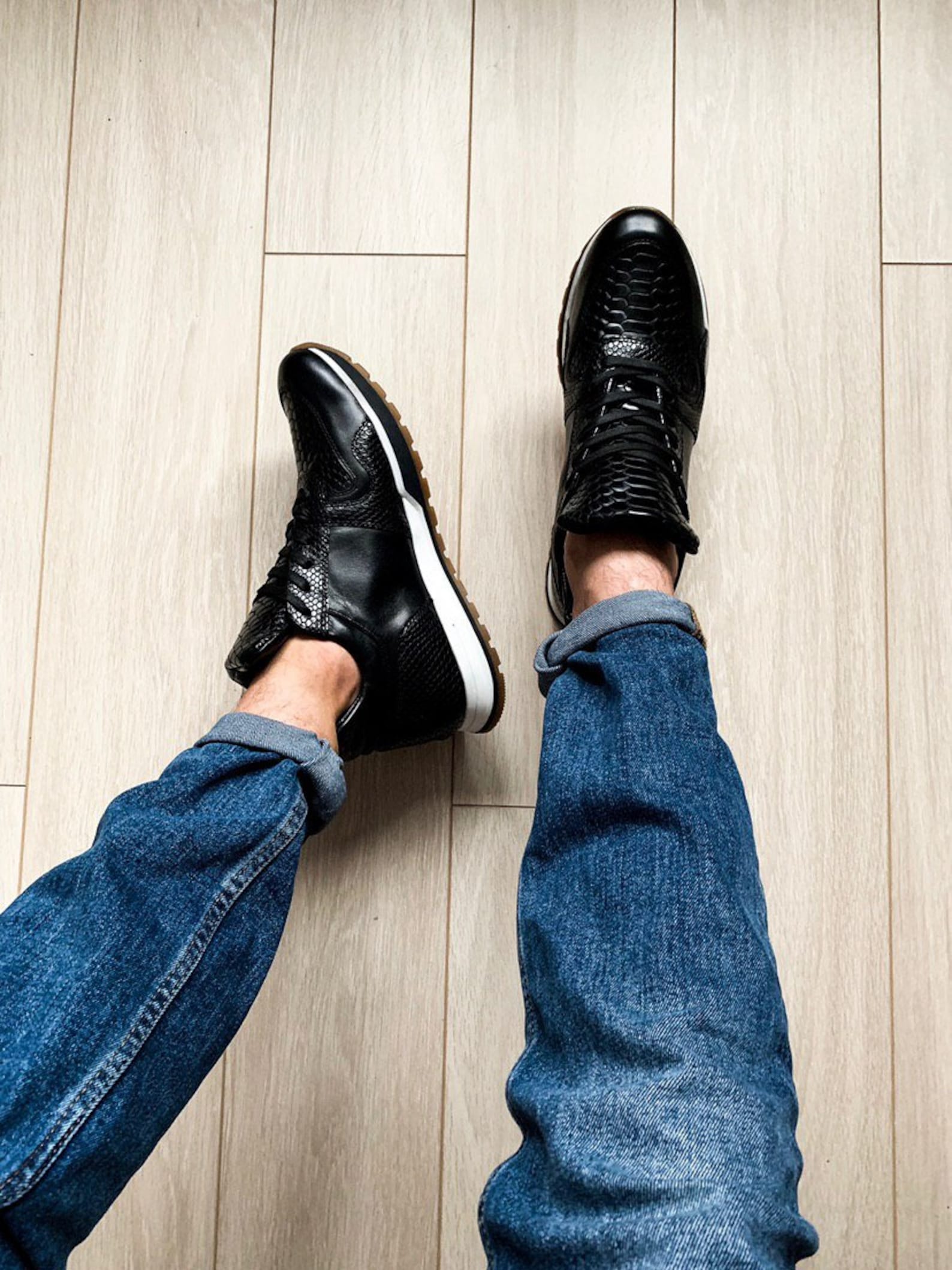shoes, sneakers, boots, loafers, ballet flats, slippers, sandals, women's shoes shoes, sneakers, boots, loafers, ballet flats, slippers, sandals, women's shoes