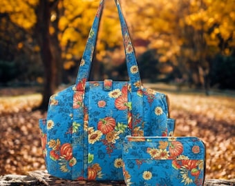 Pumpkins On Blue Zippered Bag Set