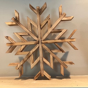 Soaoo 48 Pcs Christmas Unfinished Wooden Snowflake Ornaments 3D Wooden –  WoodArtSupply