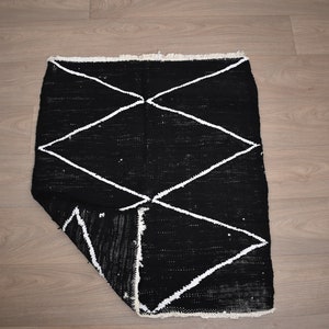 Moroccan Berber Boucherouite Black with rhombuses patterns Rug  95 x 80 cm  3,9 x 2,6 ft