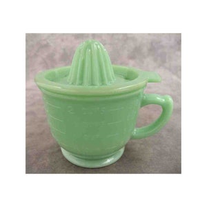 Jadeite GREEN Glass 2-Cup REAMER Measuring Mixing Cup & Juice Reamer Set Depression Style Glass
