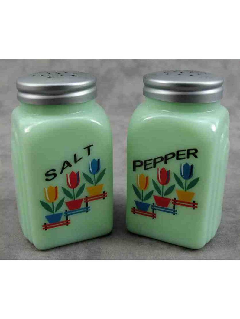 Jadeite GREEN Glass Multi-Color Dutch Tulip SALT & PEPPER Shaker Depression Style