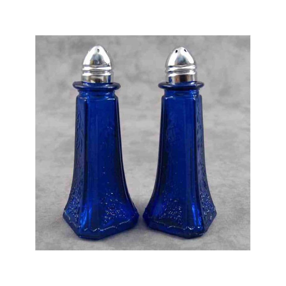 COBALT BLUE GLASS EMBOSSED SALT & PEPPER SHAKER SET ~ RANGE SIZE ~ 