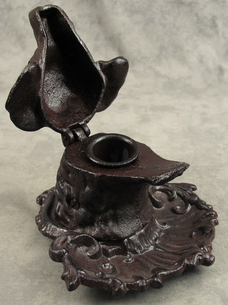 RETRIEVER DOG Cast Iron INKWELL with Pen Tray Hunting Dog Victorian Style image 3