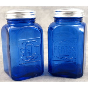 Cobalt BLUE Glass SALT & PEPPER Shaker Set Embossed Lettering Range Size Depression Style
