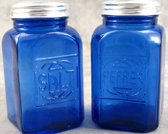 Cobalt BLUE Glass SALT & PEPPER Shaker Set Embossed Lettering Range Size Depression Style