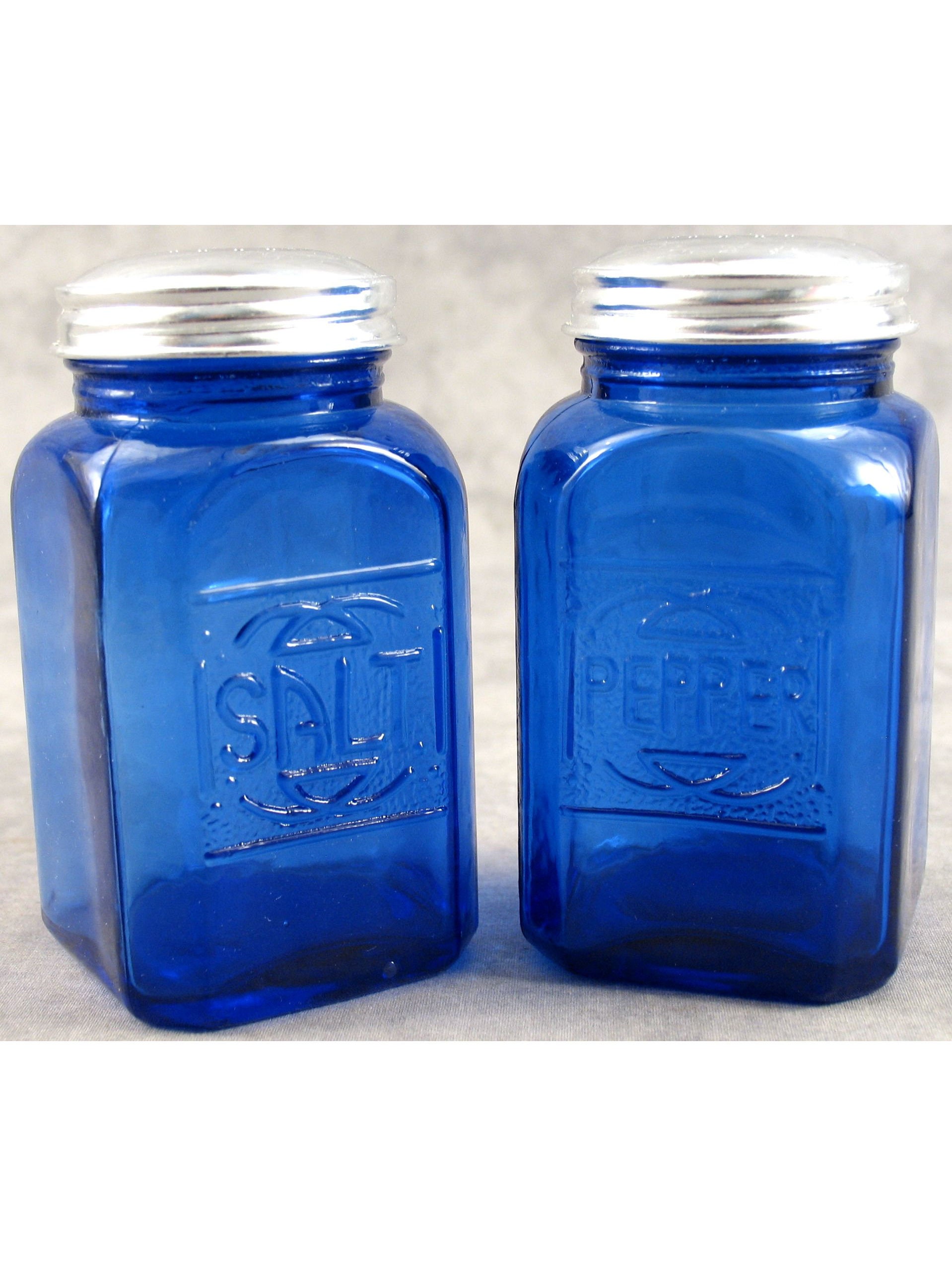 Cobalt BLUE Glass SALT & PEPPER Shaker Set Embossed Lettering Range Size Depression Style