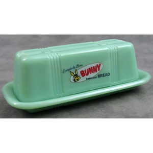 Jadeite GREEN Glass BUNNY Bread Lidded BUTTER Dish for 1/4 lb Stick Depression Style Official Licensed