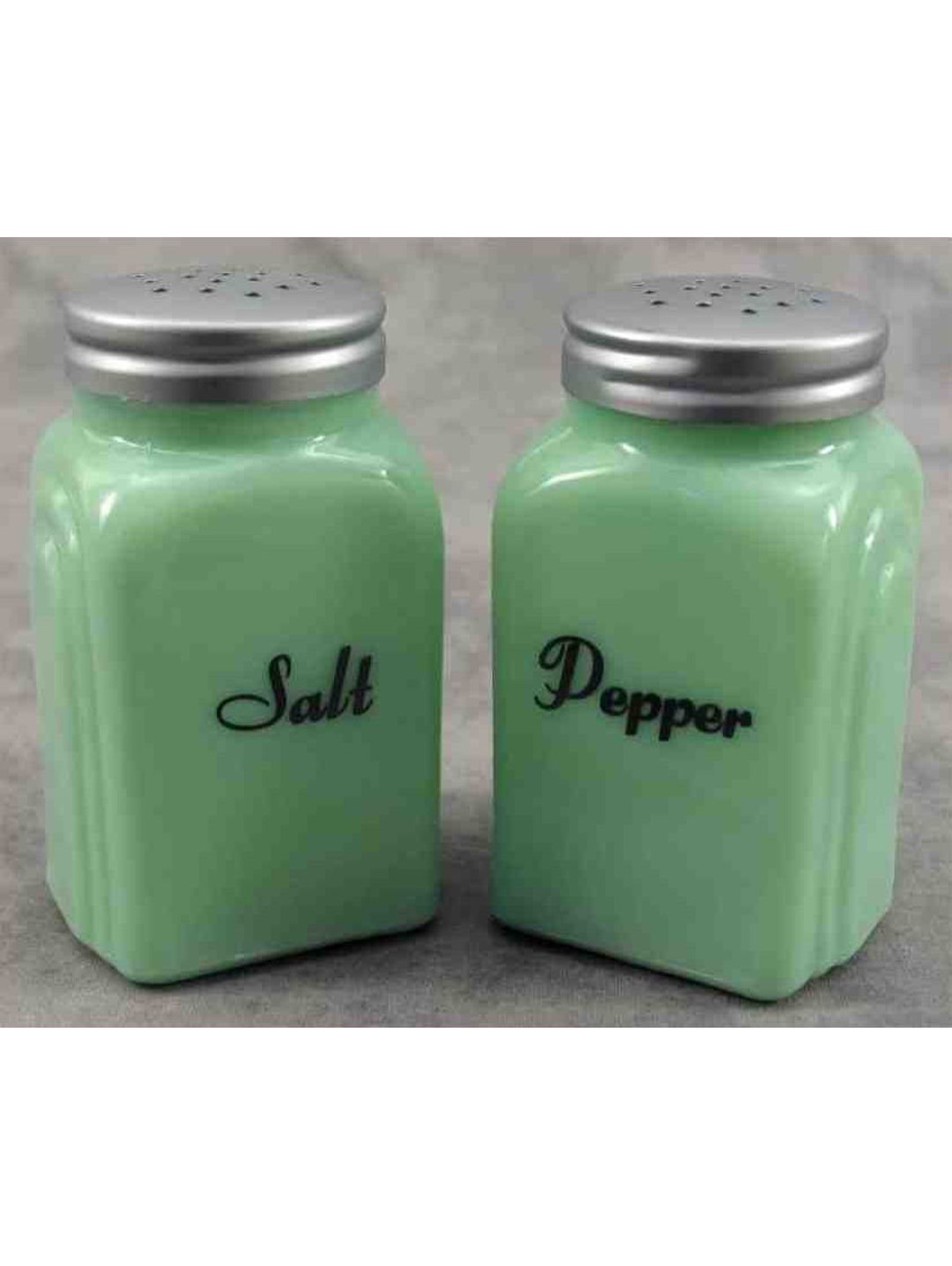Mint green salt and pepper set – The Vintage Artistry