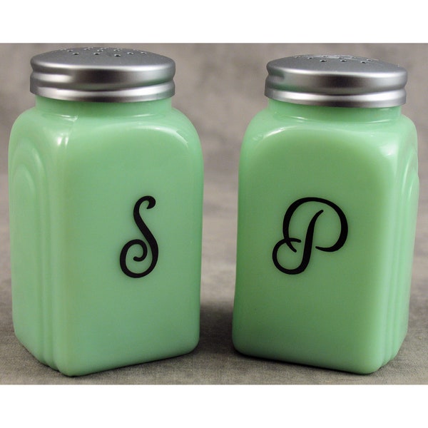 Jadeite GREEN Glass SALT & PEPPER Shaker Set Depression Style