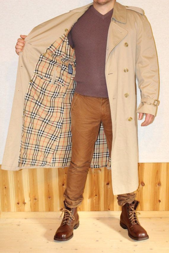 Vintage 1980’s Classic full length Burberry Burber