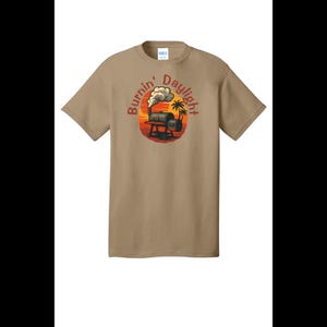Burnin' Daylight BBQ T-Shirt – Smoker Grill Sunset Design, Barbecue Lover Gift, Pitmaster Shirt, Outdoor Cooking Tee, Father's Day