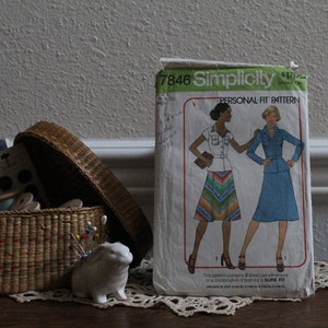 Vintage Simplicity 7846 Sewing Pattern Size C (10 & 12 Miss) (1976)