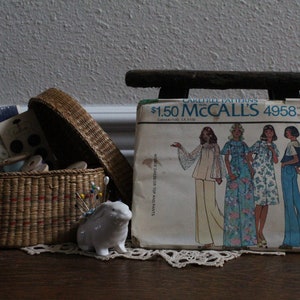 Vintage McCalls 4958 Sewing Pattern Size 12 (1976)