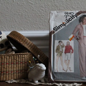 Vintage Simplicity 9840 Sewing Pattern Size 12 (1980s)