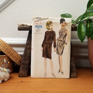 Vintage Vogue 6956 Sewing Pattern Size 10 (1960s)