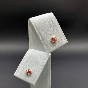 18 Ct Gold stud halo earrings with Pink Cubic Zirconia 4mm