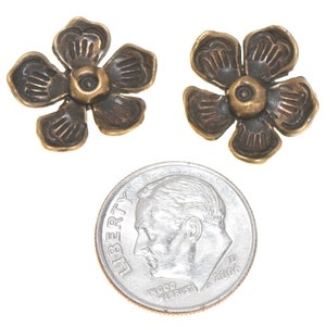 Brass Flower Jewelry Decoration 5/8" Set of 2 6178