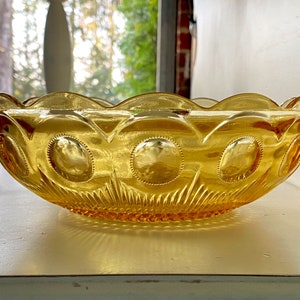 Vtg Bartlett Collins St Genevieve Amber Glass Serving Bowl, Honey Gold Scalloped Thumbprint Rim, Vegetable Fruit Bread Bowl, Manhattan