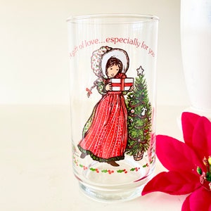 Vtg Holly Hobbie Coca Cola Christmas Tumbler Glass by American Greetings, Holly with Gift of Love Especially for You, Limited Edition, 1981