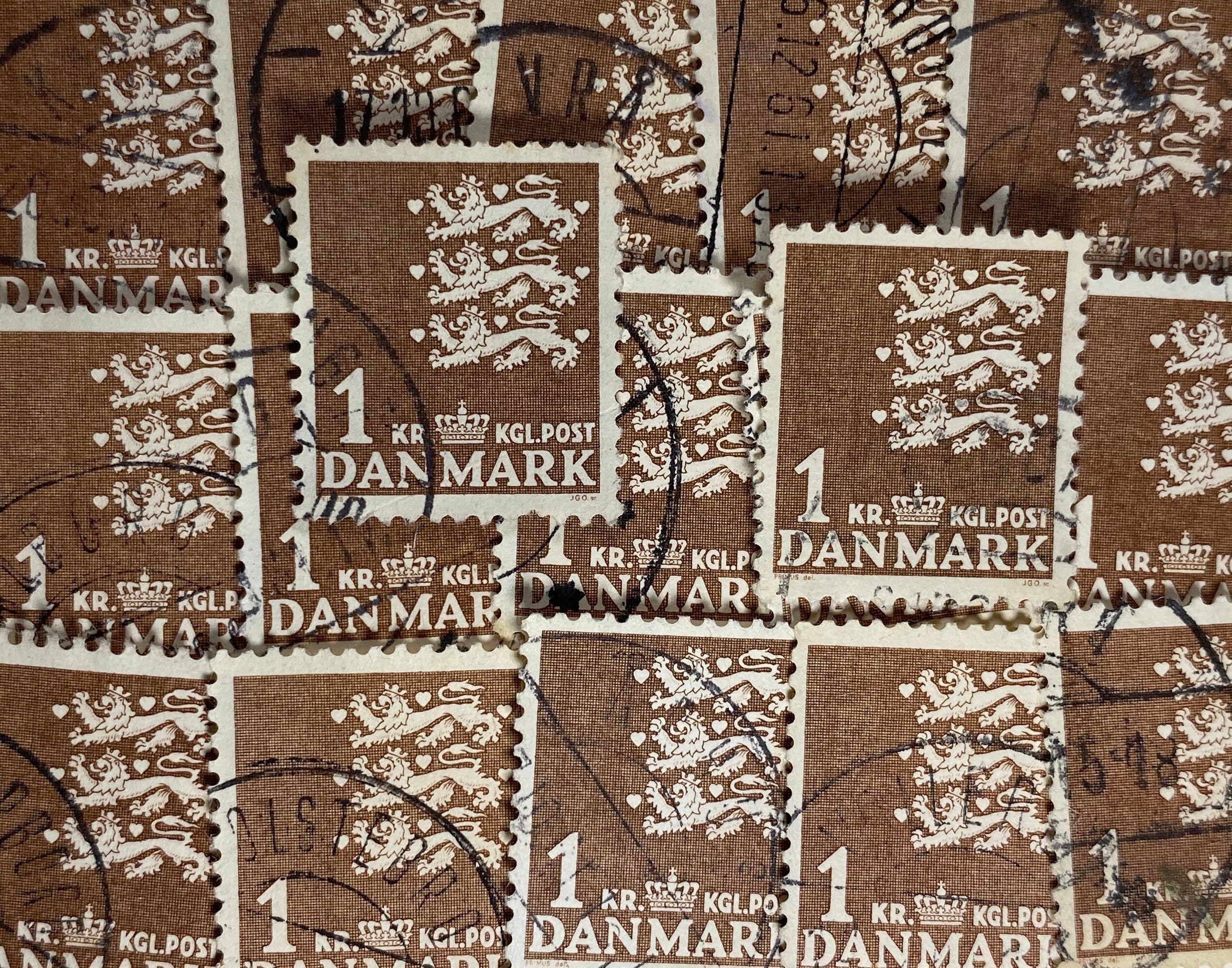 アートな切手　紋章・数字等　デンマークD　ブルー系　50枚　使用済　W50907 アートな切手 紋章・数字等 デンマークD ブルー系 50枚 使用済 W50907