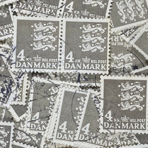 Sello artístico, gris, escudo real, escudo de armas, 4 coronas, Dinamarca, sellos usados