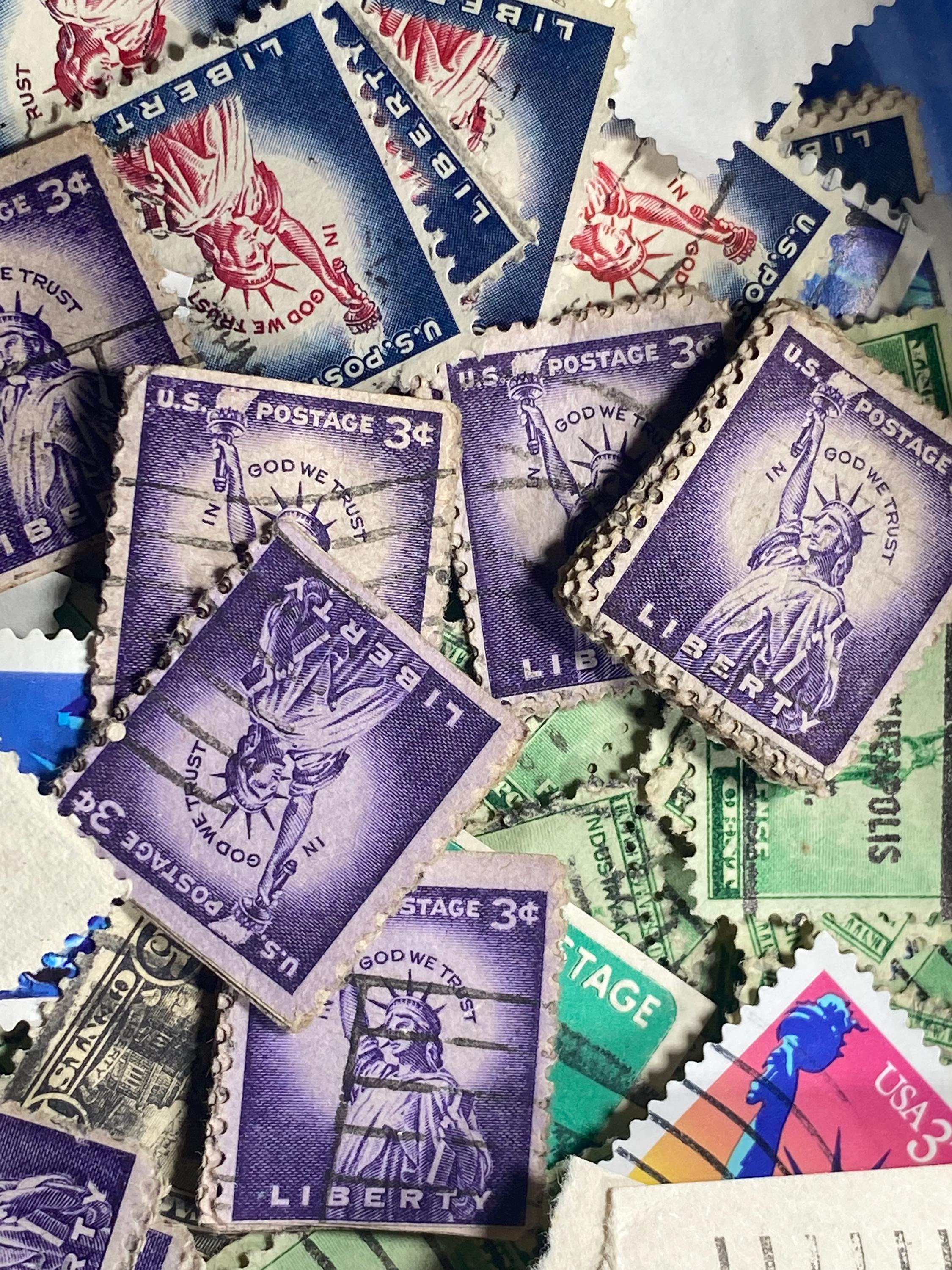 海外切手 自由の女神100枚 同梱250円 自由の女神」の切手がレプリカ像の写真を使っていたためレプリカ製作者